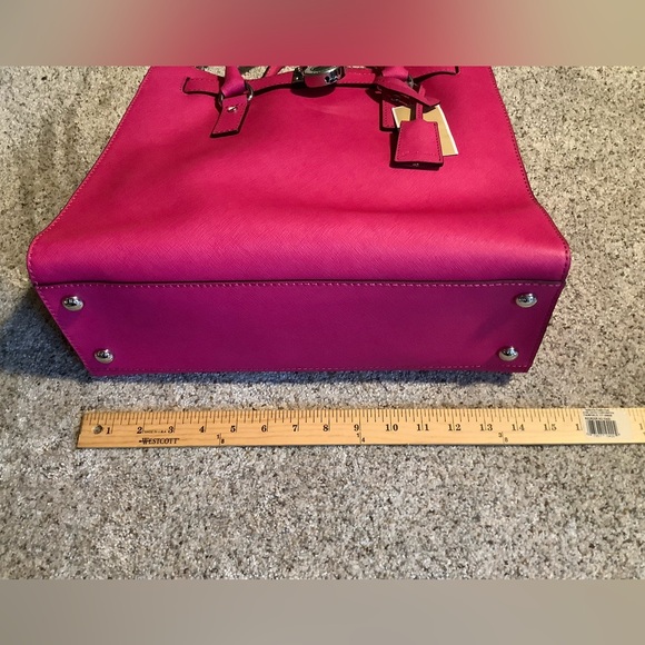 MICHEAL Micheal Kors Hamilton Fuchsia NWT From Macys Never Been Used! - Picture 8 of 14